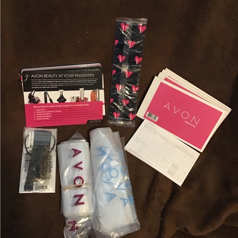 AVON Bundle - Picture 8 of 8